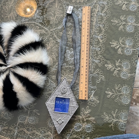 Nova Scotia Seagull Pewter hanging picture frame. New condition - Picture 7 of 10